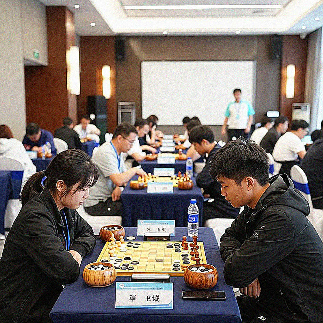 Olympiad cờ vua 2026: Ấn Độ bảo vệ ngai vàng giữa lòng Samarkand, Gukesh và Sindarov tạo nên tâm điểm lịch sử