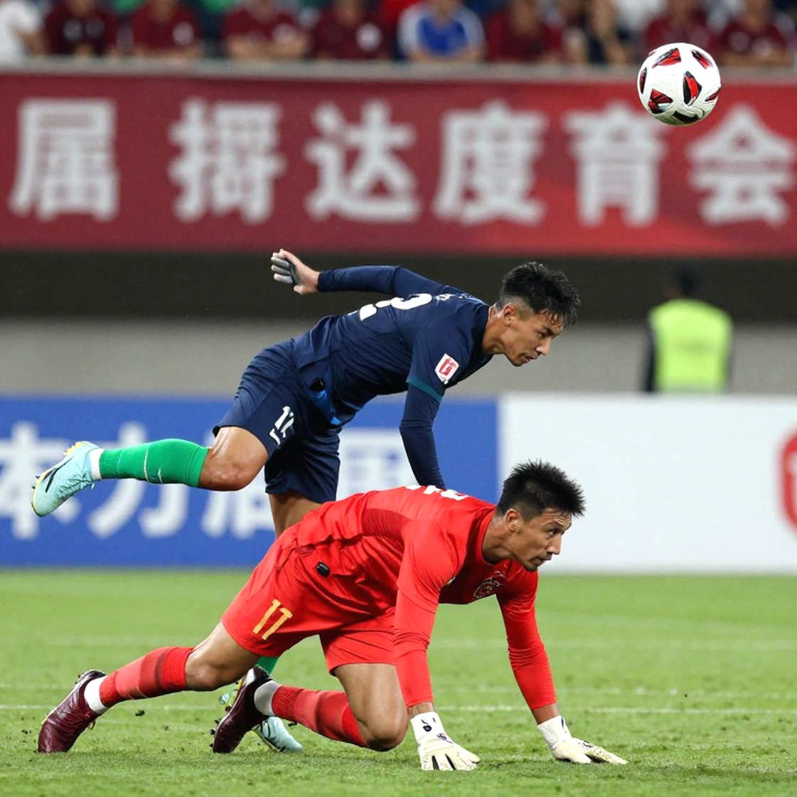 Nine Layers of Analysis and an Empty Mirror: Vietnamese Football Needs Someone Who Can Count