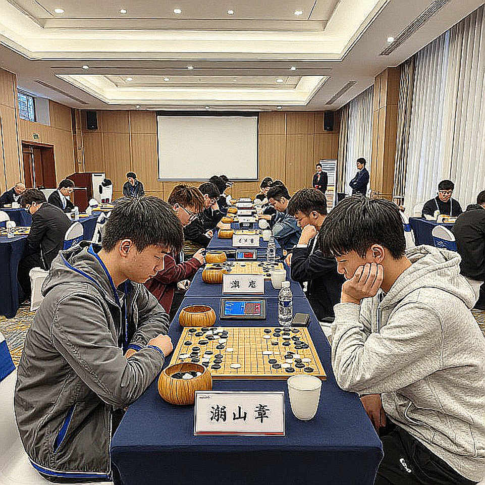 GCL 2026: Nepomniachtchi puts pressure on Carlsen before beating Sindarov on time GCL 2026: Nepomniachtchi puts pressure on Carlsen before beating Sindarov on time