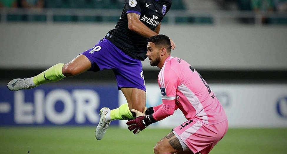 Kéo giãn khối phòng ngự mười người: bài học chiến thuật từ trận U23 Việt Nam 2-0 U23 Philippines Kéo giãn khối phòng ngự mười người: bài học chiến thuật từ trận U23 Việt Nam 2-0 U23 Philippines