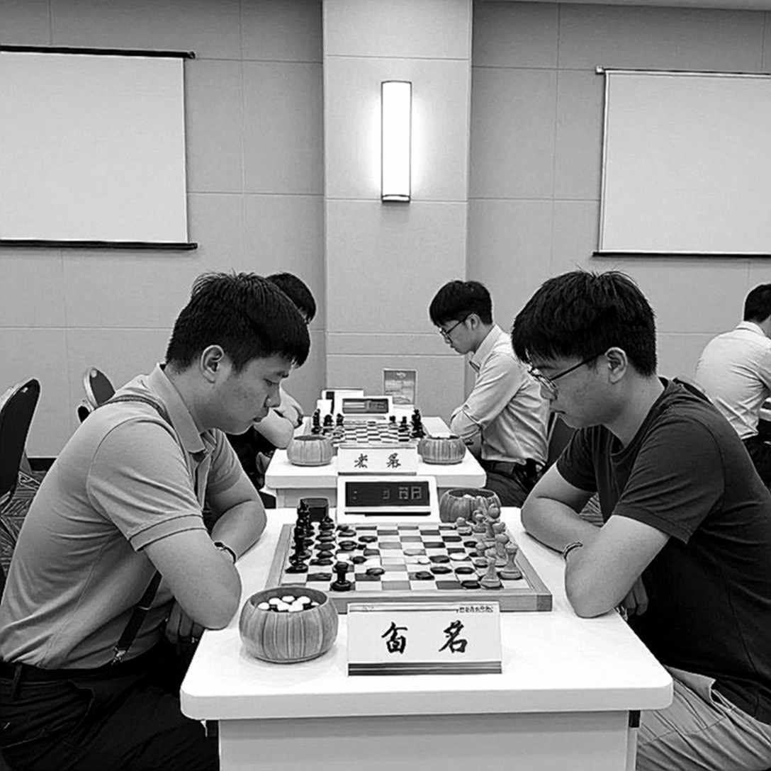 Video 60 phút, cái tên Carlsen và tiêu đề Dortmund 2027: làng cờ học được gì từ một trang quảng cáo