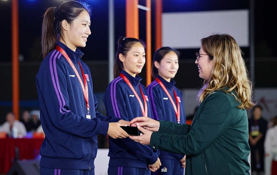 Ghế trống ở Jeddah: đêm trước ngày bóng lăn của FIFAe Finals 2026