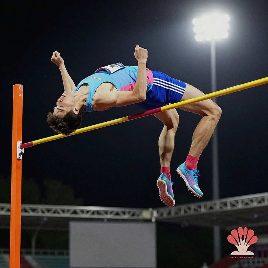 Jakob Ingebrigtsen rút khỏi 1500m: 11 tháng, một ca phẫu thuật, và cuộc hẹn bị hoãn với Josh Kerr