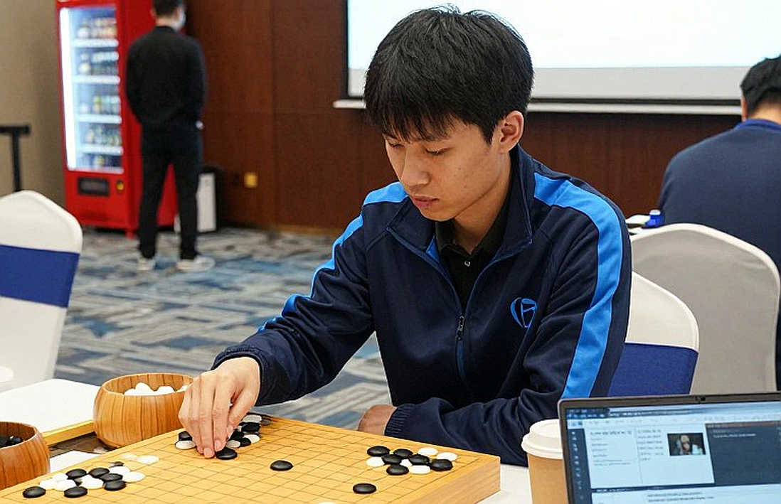 Kỳ chuyển nhượng esports 2026: Dữ liệu trực tiếp, tiền bạc và cái chết của sự minh bạch