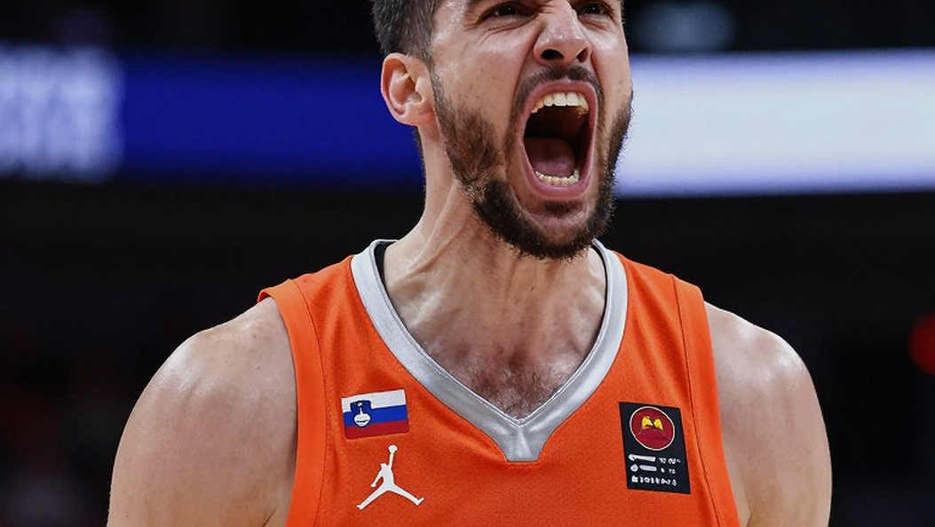 Đọc V.League 1 bằng biên bản kỷ luật: Bản án được viết trước khi trọng tài rút thẻ