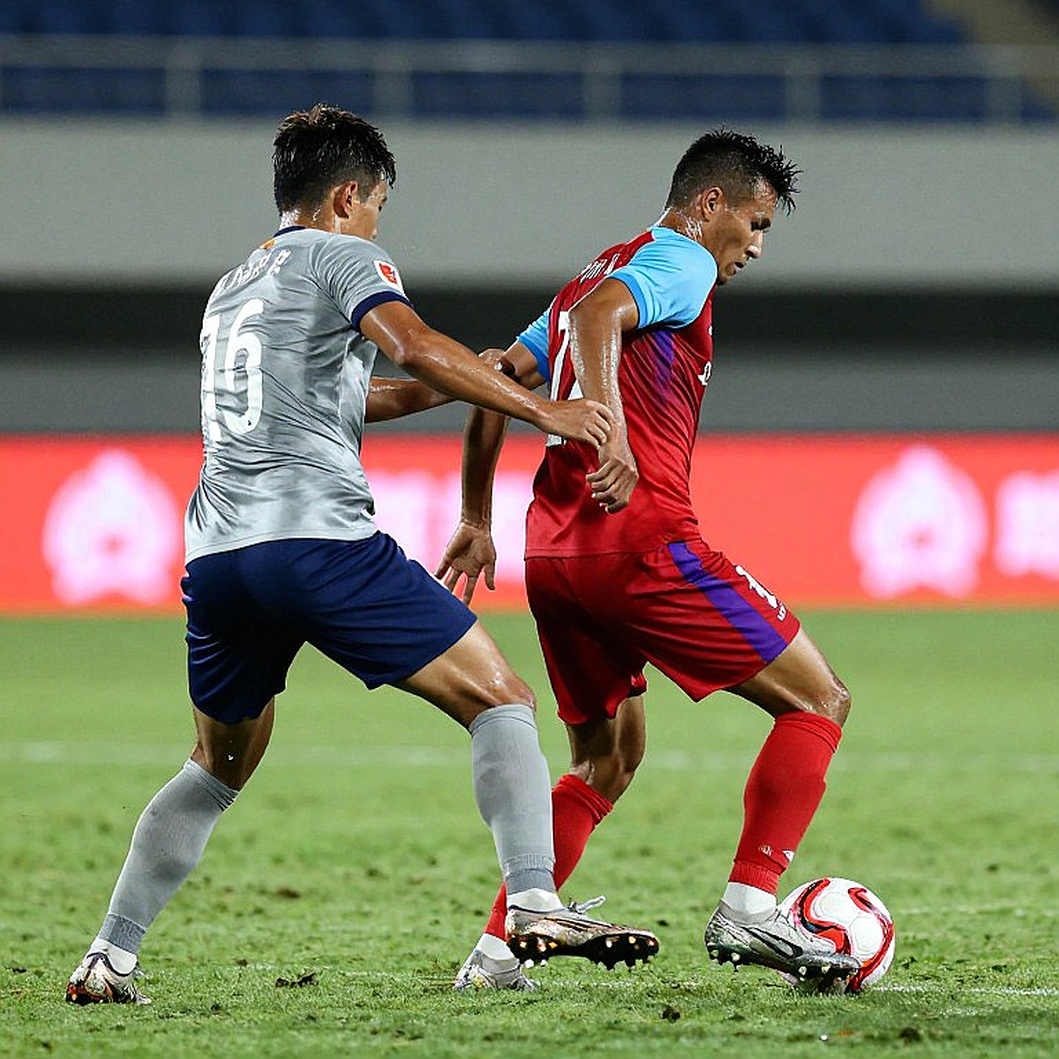 Đêm Villa Park và cú gõ cửa lúc nửa đêm của Glasner Đêm Villa Park và cú gõ cửa lúc nửa đêm của Glasner