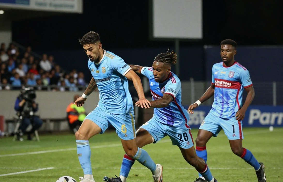 Inter Milan chuẩn bị cho trận mở màn Champions League trước Real Madrid: Lautaro Martinez nhấn mạnh tinh thần tập thể