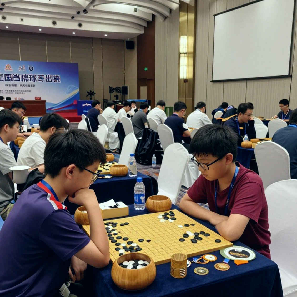 Kỳ Chuyển Nhượng LMHT: Nơi Tiếng Ồn Át Đi Tín Hiệu Và Một Con Người Gánh Cả Giấc Mơ Kỳ Chuyển Nhượng LMHT: Nơi Tiếng Ồn Át Đi Tín Hiệu Và Một Con Người Gánh Cả Giấc Mơ