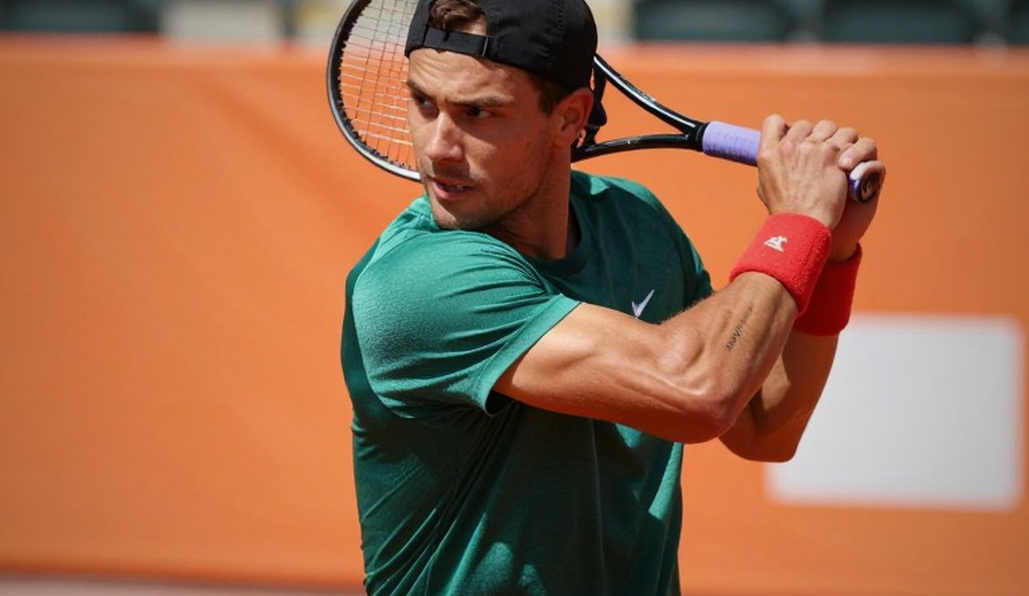 Thượng Hải: Hurkacz hạ Djokovic 6-4, 6-3 trong 88 phút, chấm dứt chuỗi 0-8