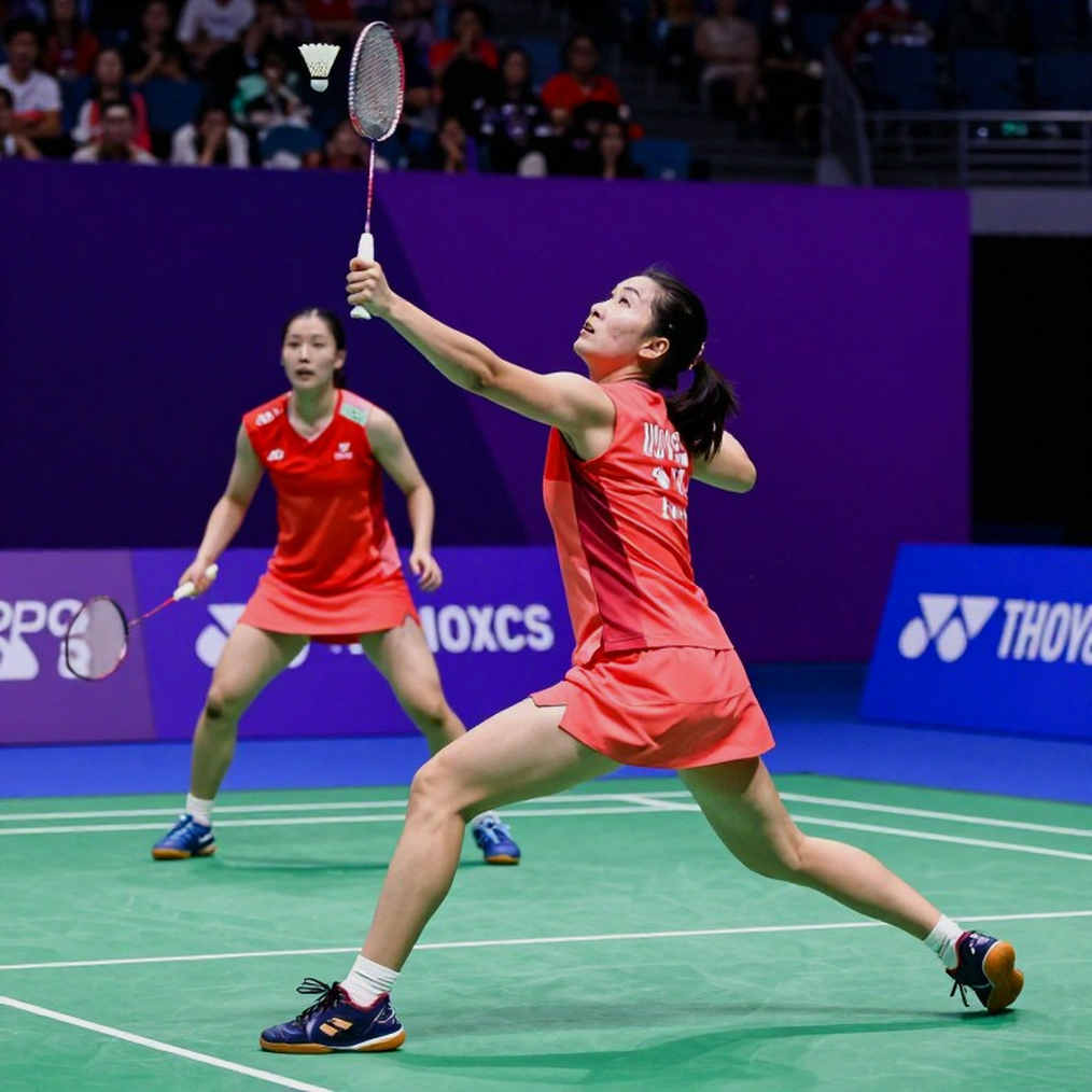 Alwi Farhan tập cùng Kento Momota trước Asian Games 2026: Indonesia mua gì ở Tokyo?