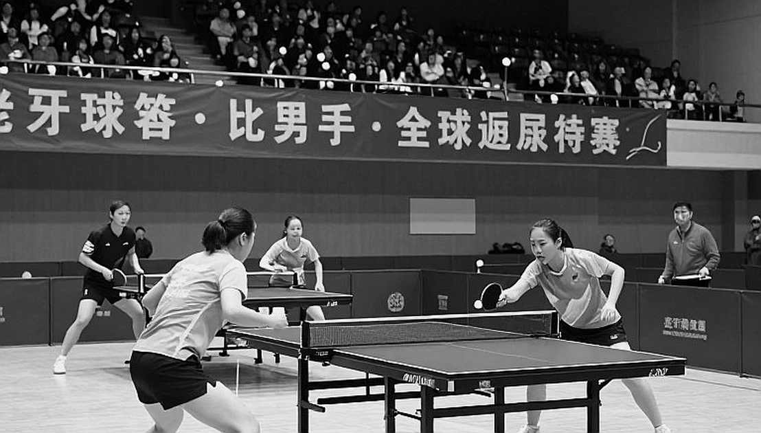 Một bảng vòng tròn ở Draycott: chức vô địch U11 nước Anh được quyết bằng đúng một trận Một bảng vòng tròn ở Draycott: chức vô địch U11 nước Anh được quyết bằng đúng một trận