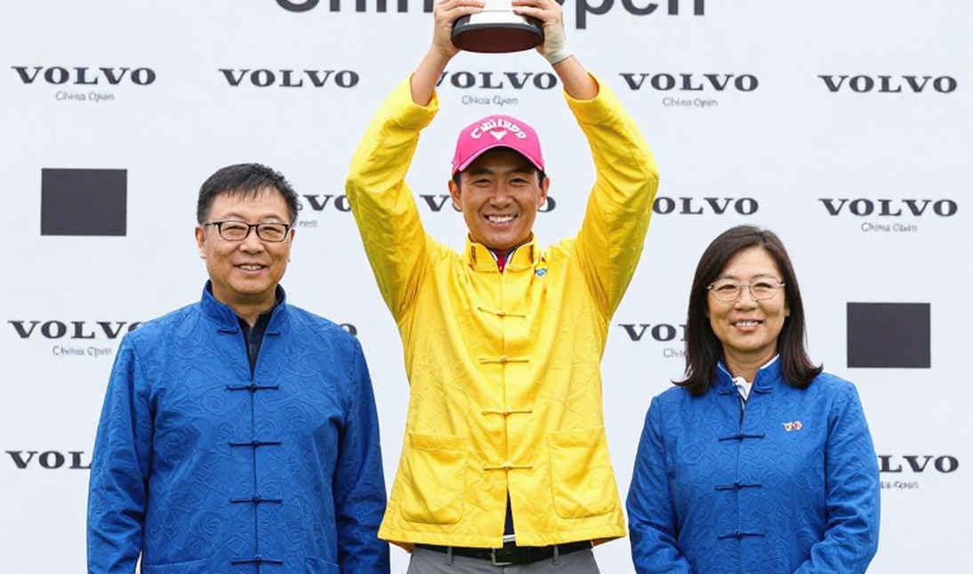 Tám tầng đọc một vòng golf: khi bảng điểm chỉ là lớp vỏ cuối cùng
