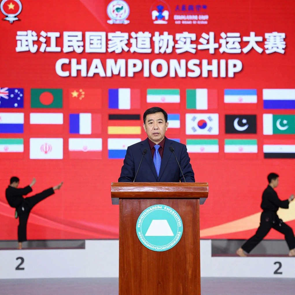 Ba huy chương vàng poomsae của Việt Nam: Chiến thắng không đến từ nội dung cá nhân Ba huy chương vàng poomsae của Việt Nam: Chiến thắng không đến từ nội dung cá nhân