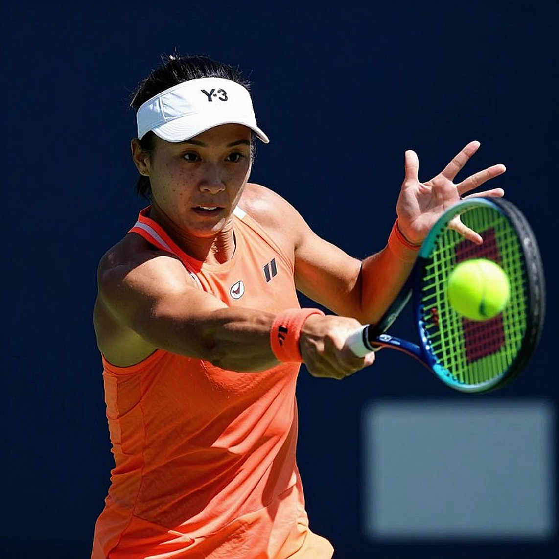 Chín cột trống giữa mùa chuyển nhượng tennis