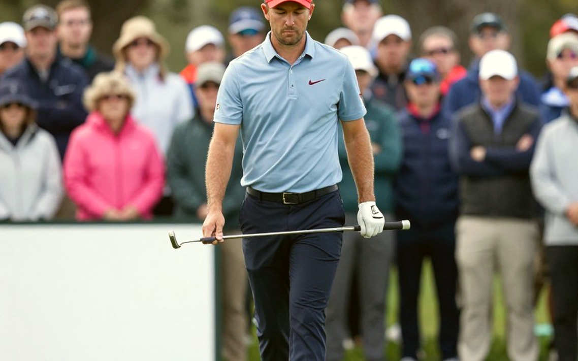 DP World India Championship: McIlroy cách đỉnh bảng bốn gậy, vòng một tan thành hai mảnh vì sét