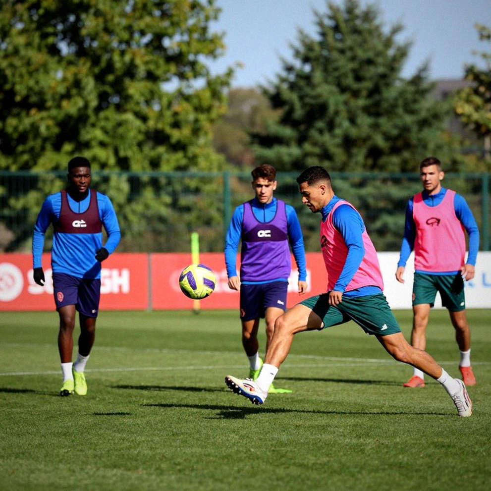 U23 Việt Nam – U23 Uzbekistan: Lối đi thận trọng và cái bẫy mang tên “đối thủ sẽ không dồn sức” U23 Việt Nam – U23 Uzbekistan: Lối đi thận trọng và cái bẫy mang tên “đối thủ sẽ không dồn sức”