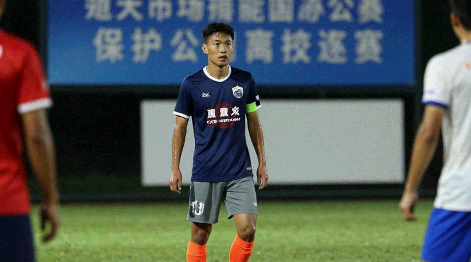 VAR tại V.League 1: công nghệ đã đến, nhưng dữ liệu trọng tài vẫn ở lại phòng kín